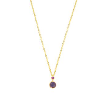Preview: Halskette Doppelstein mit Iolith und Rubin in Gold Preview: Die stilvolle, goldene Halskette von Krinaki Jewelry trägt einen magisch-schönen Iolith in gezackter Fassung mit einem kleinen Rubin als Begleiter und wartet schon im Perlenmarkt OnlineShop auf Dich! Jetzt entdecken!